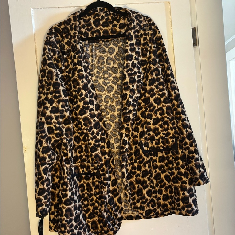 SHEIN Leopard Print Blazer